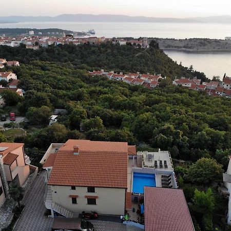 Apartman "Sabine Red" With Heated Pool Omišalj Εξωτερικό φωτογραφία