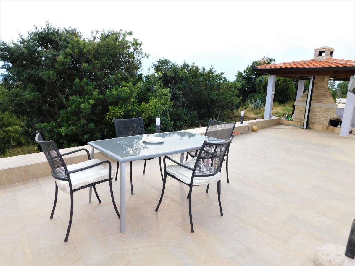 Apartman "Sabine Red" With Heated Pool Omišalj Εξωτερικό φωτογραφία