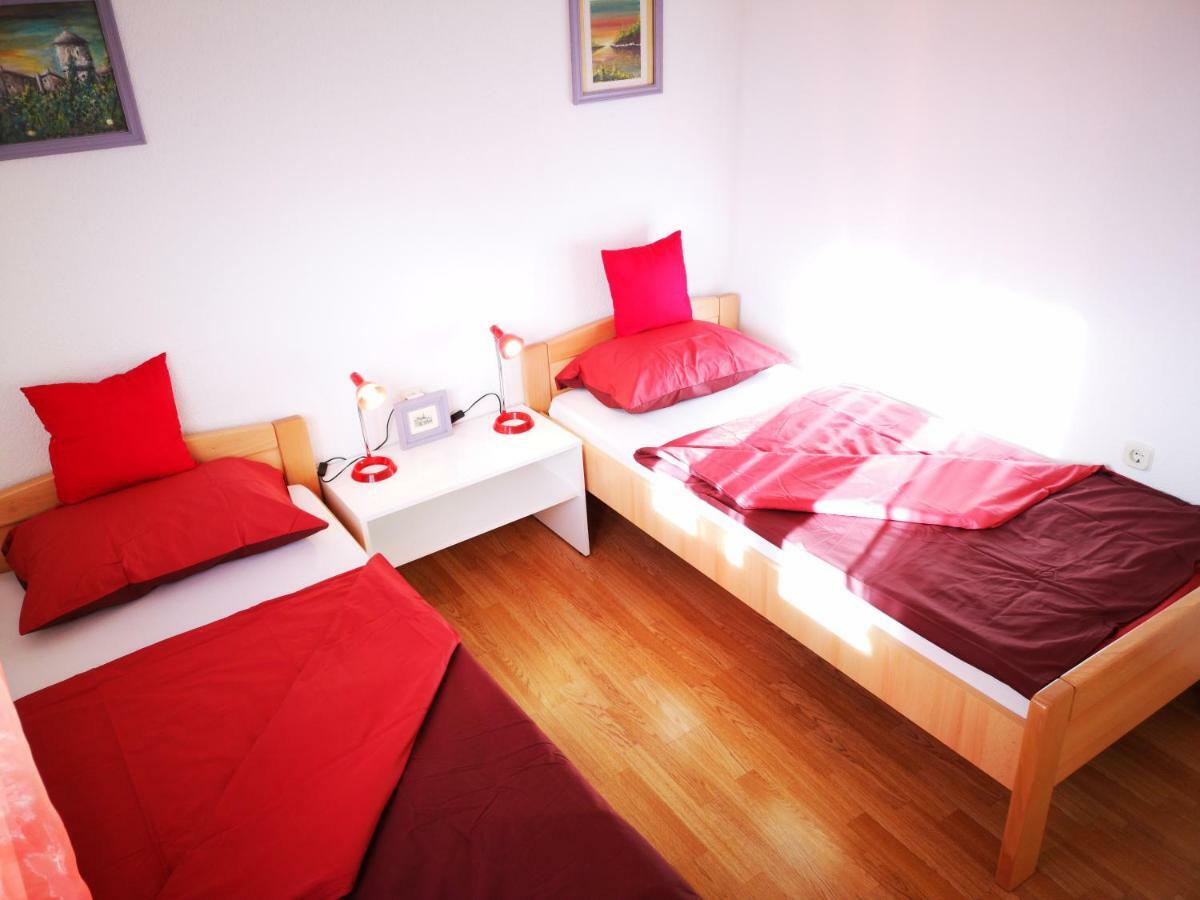 Apartman "Sabine Red" With Heated Pool Omišalj Εξωτερικό φωτογραφία